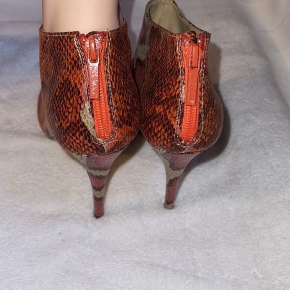 EUC- NEVER WORN MICHAEL ANTONIO STILETTO BOOTIES SZ 10 - Picture 4 of 8